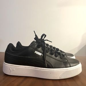 Black Puma Sneakers W Size 9